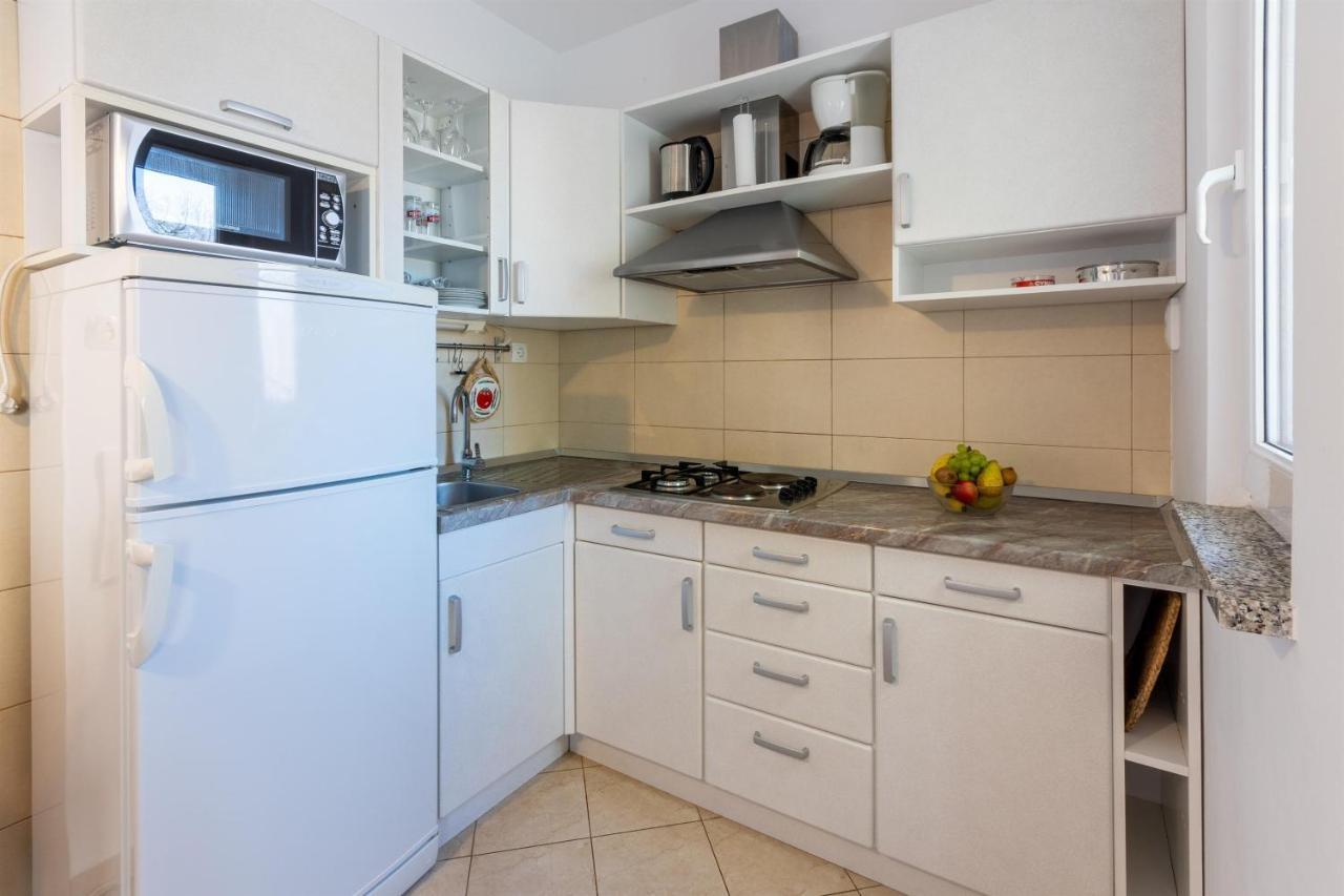 מאלינסקה Apartments Vesna מראה חיצוני תמונה