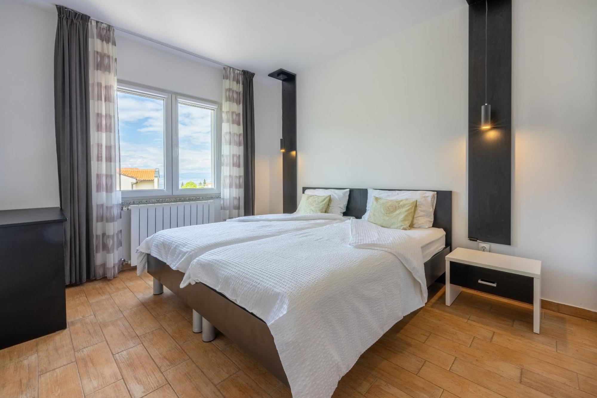 מאלינסקה Apartments Vesna מראה חיצוני תמונה